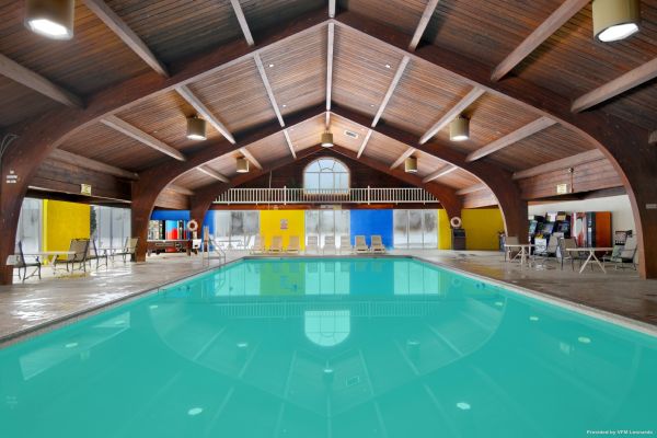 Ramada Inn. (Brainerd)